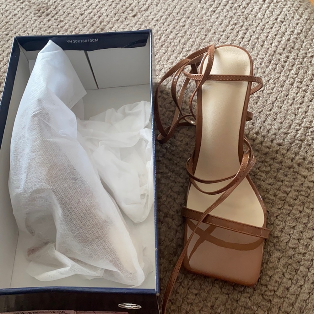 Brand new brown heels